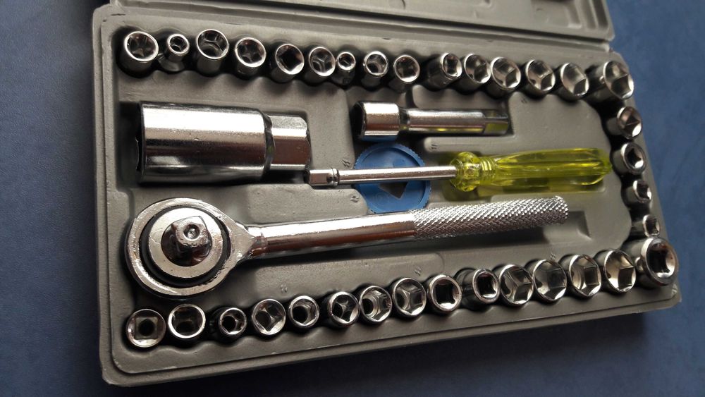 Набор торцевых гаечных ключей Top Tools 40 предметов c трещеткой