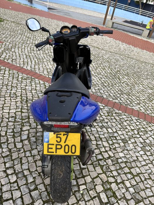 Aerox 50cc com material