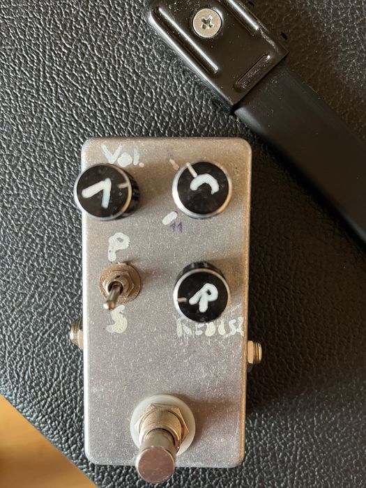 Kostka gitarowa Treble bleed w Pedalboard  stomp