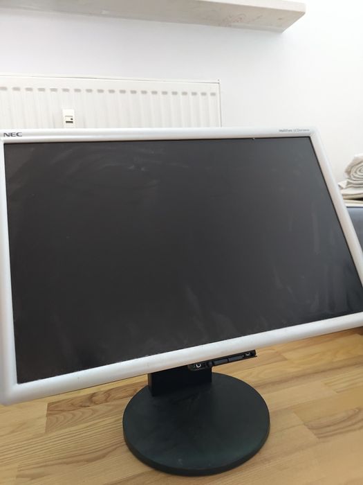 monitor nec multisync lcd2470wnx