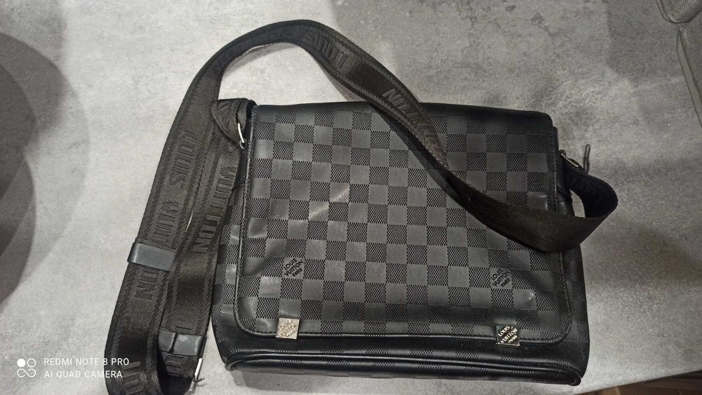 Torebka damska średniej wielkości