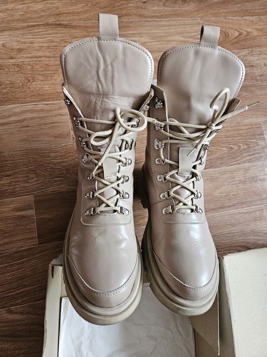 Зимові чоботи жіночі шкіряні 41р б/у