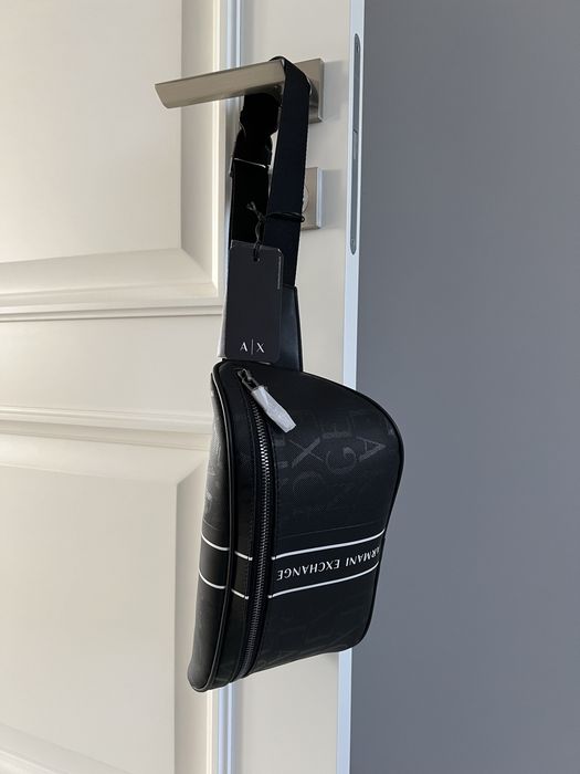 Поясна сумка бананка Armani Exchange оригінал