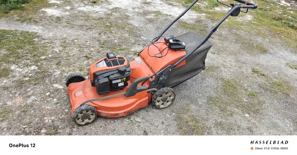 Kosiarka spalinowa z napędem Husqvarna