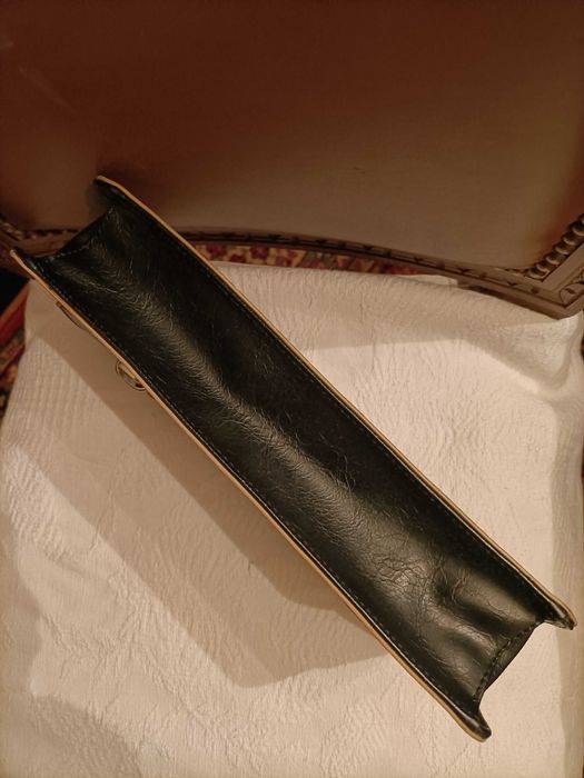 Mala Pequena Preta Couro