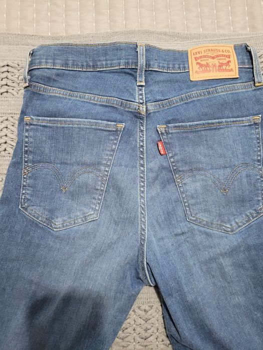 Spodnie damskie Levis