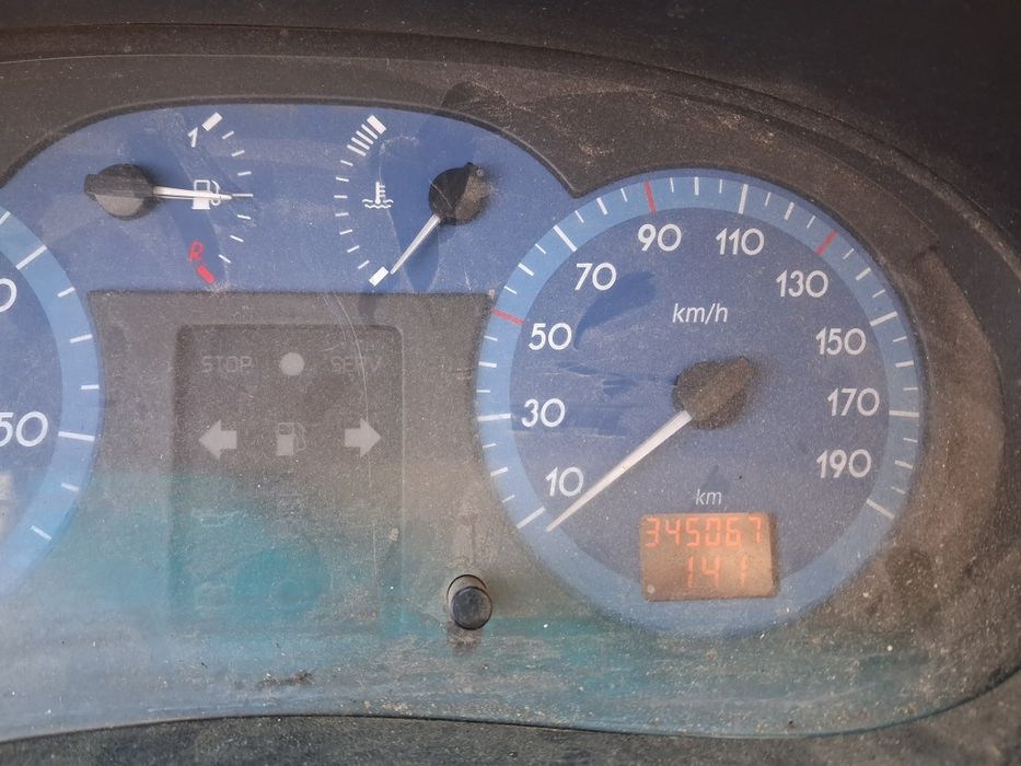 Renault Master 2.2, 90KM skrzyniowy.