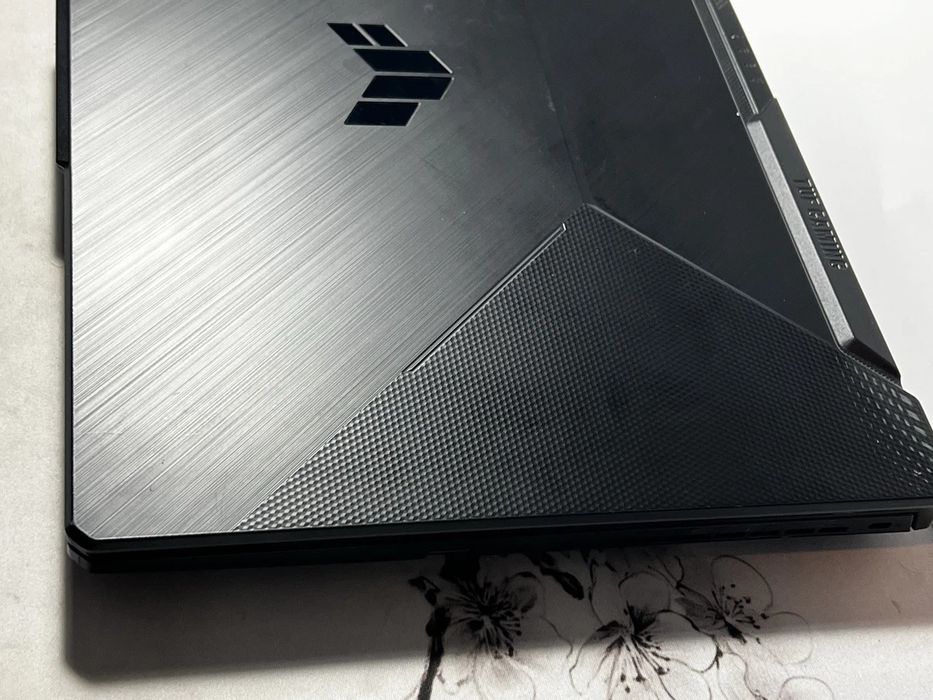 Laptop gamingowy Asus Tuf F15 i5-11400H/16GB RAM/RTX 2050 4GB/512 SSD