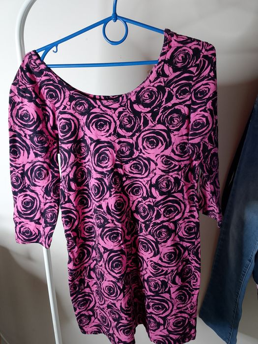 Krótka sukienka rozmiar xl