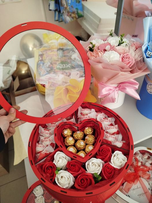 Подарунки день закоханих день святого Валентина бокс мильні квіти