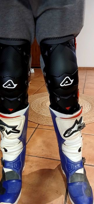 Joelheiras acerbis evo 3.0
