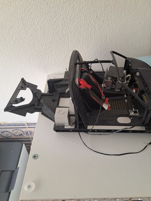 Vendo miniatura de  ford gt40