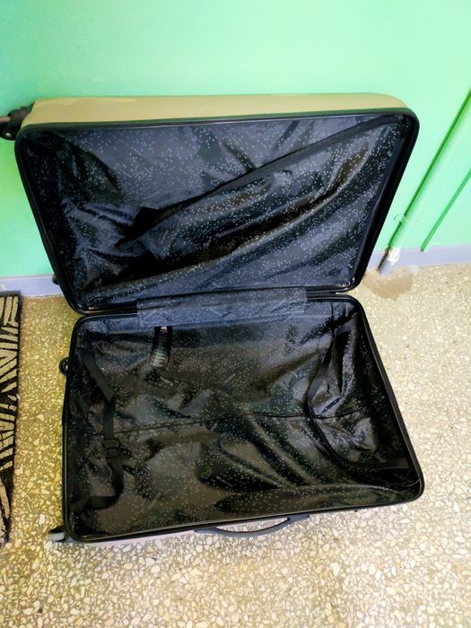 Duża walizka podróżna  Iguana 135L