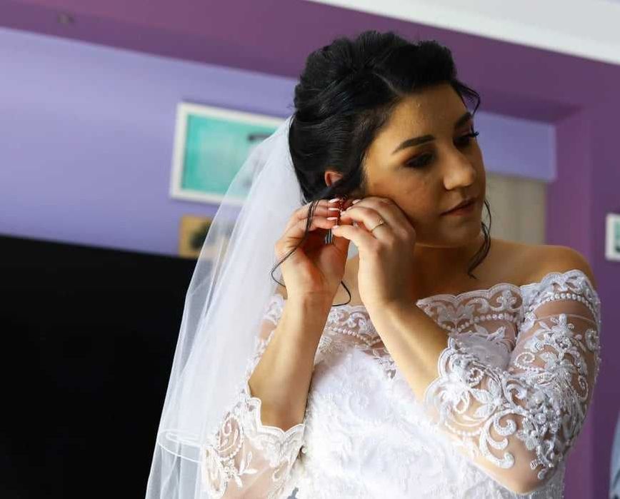 Suknia ślubna hiszpanka