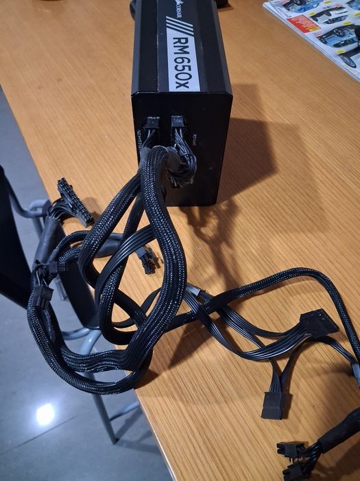 Fonte de alimentacao corsair 650w