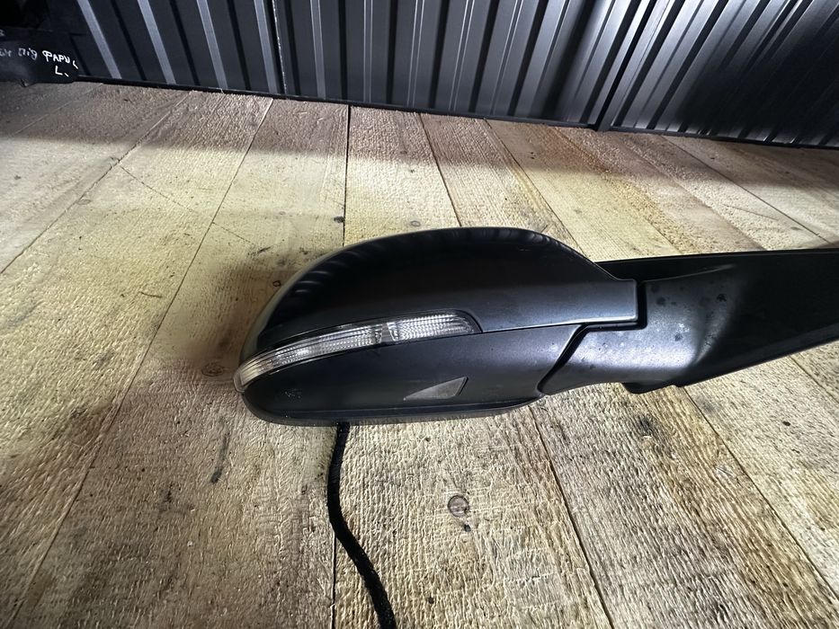 Дзеркало бічне праве skoda superb 2 шкода суперб 2