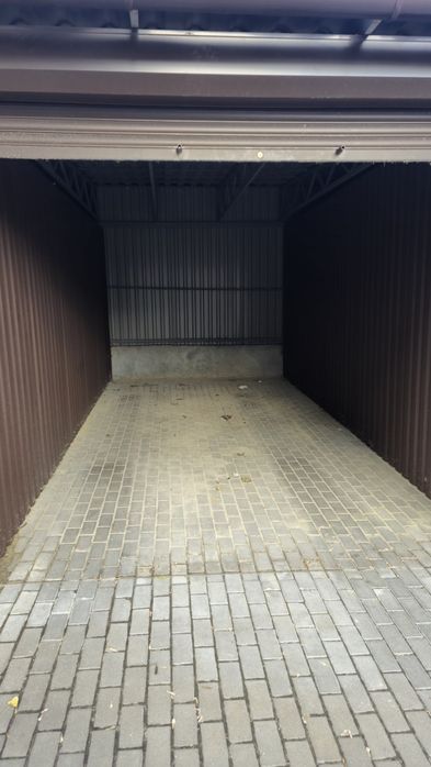 Продам гараж 18,7кв.м, ЖК Лазурний