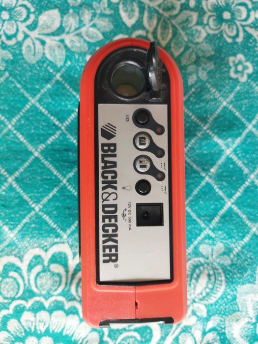 Бустер Black Decker BDV030.