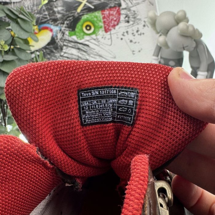 Зимові ботінки Teva Arrowood Utillity Waterproof Vibram 45.5 E630