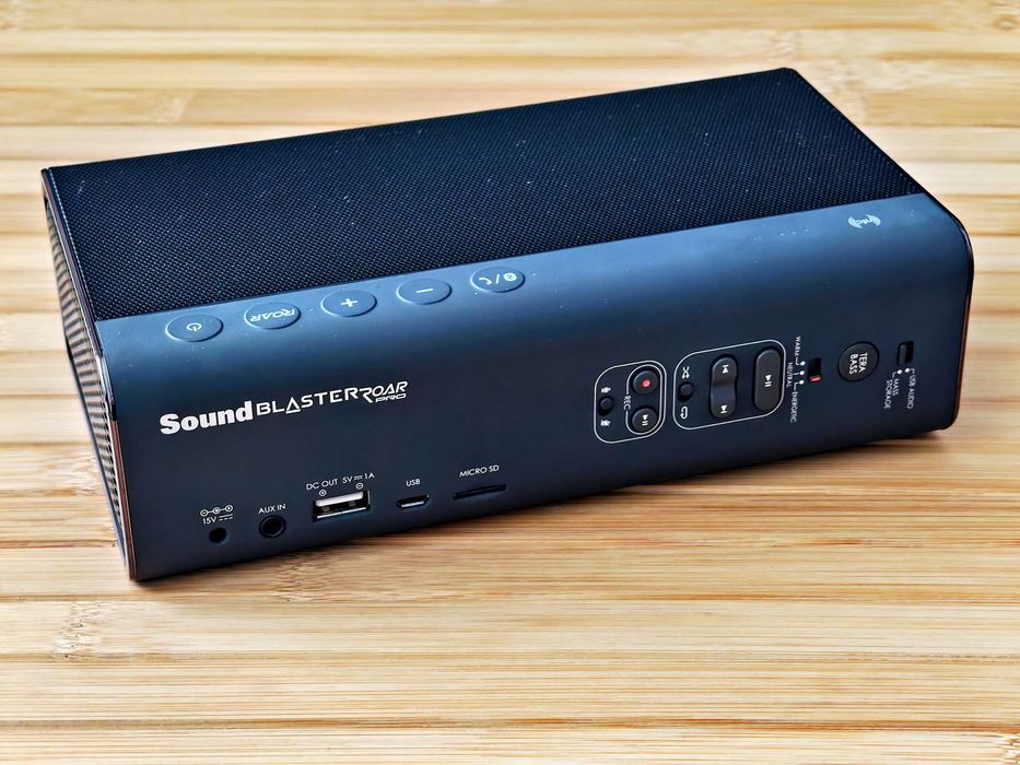 Creative Soundblaster Roar Pro - Bluetooth Wireless