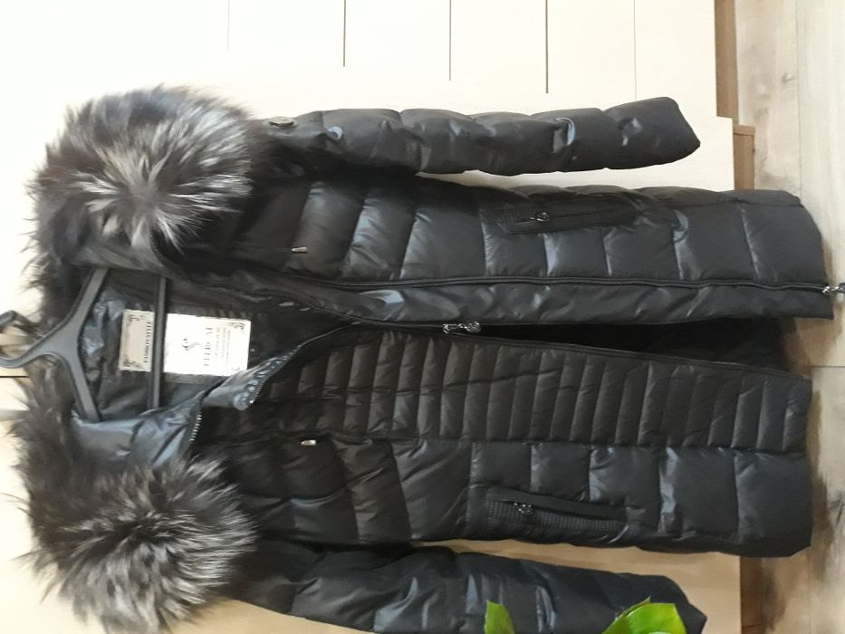 Пуховик с чернобуркой