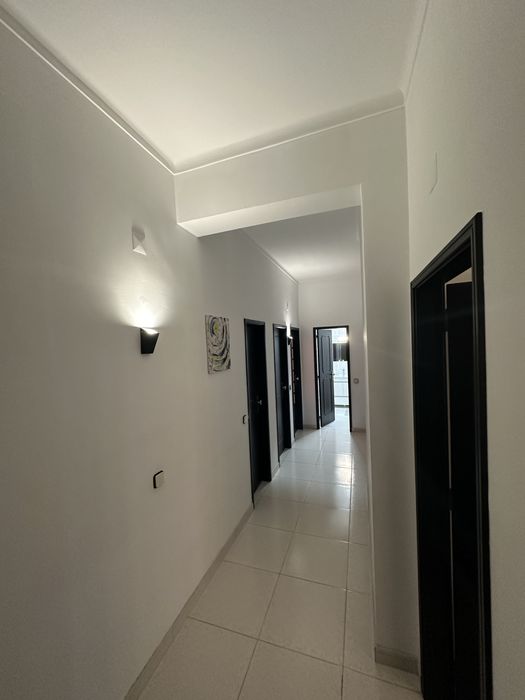 Quarto (contrato) com 02 camas  a 5 minutos da estação de Entroncamento