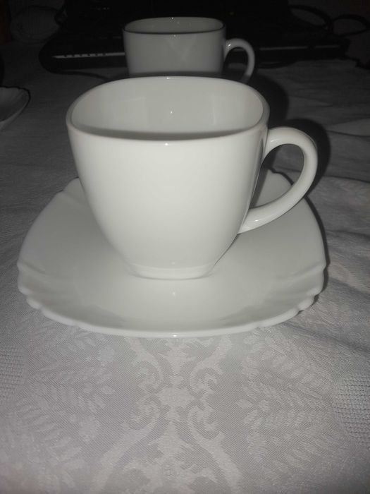 Zestaw kawowy filiżanki i talerzyki Luminarc