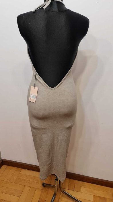 928h Letnia sukienka Missguided rozmiar XXS odkryte plecy