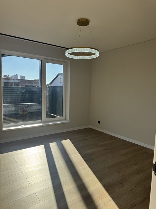 Продаж нового будинку Американки