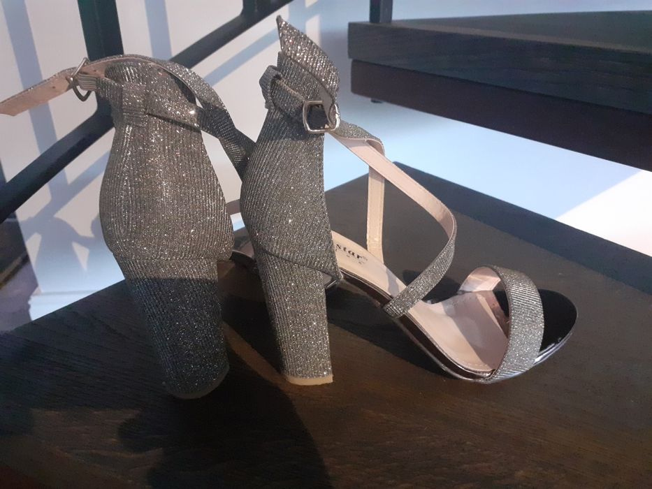 Buty damskie  rozmiar 39