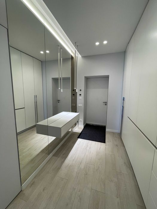 Продам видовую 3-х комн. квартиру ЖК "Новодворянский" парк Шевченко