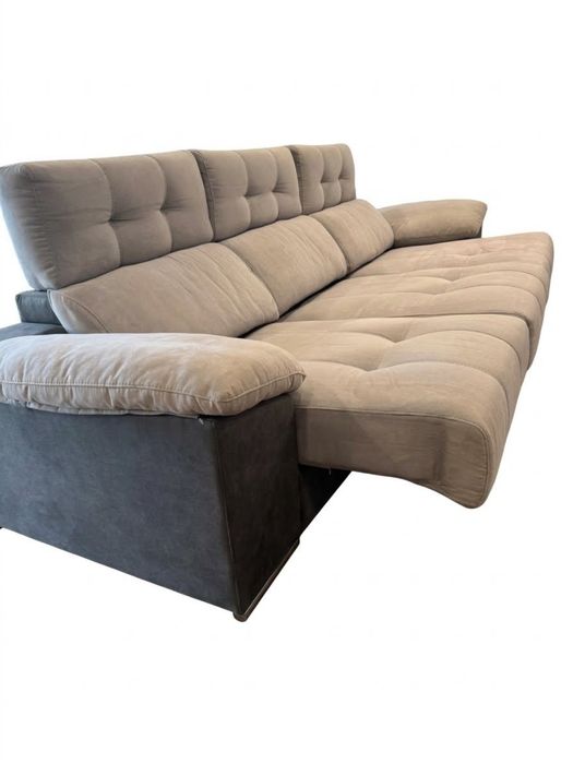 Sofa 3 lugares com assentos extensiveis