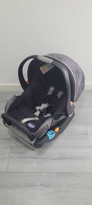 Carrinho de bebê + Cadeira Auto Chicco