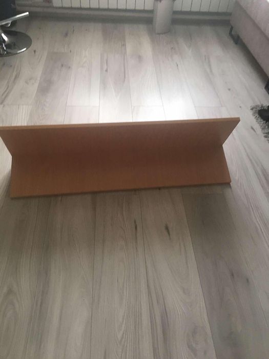 Drewniana półka do powieszenia