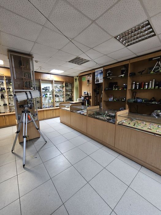 Магазин 82м2 верх проспекта Поля