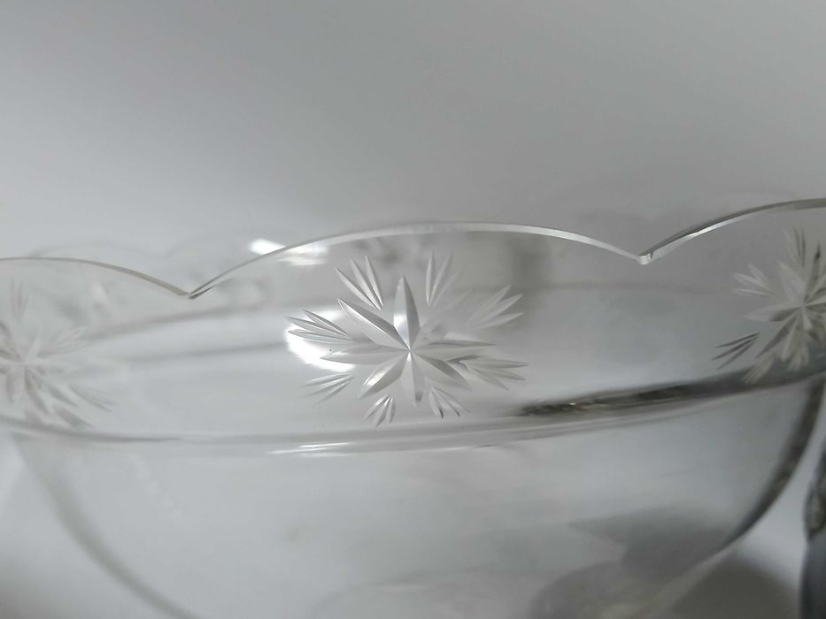 Owocarka, posrebrzana patera ze szkłem, pocz. XX w