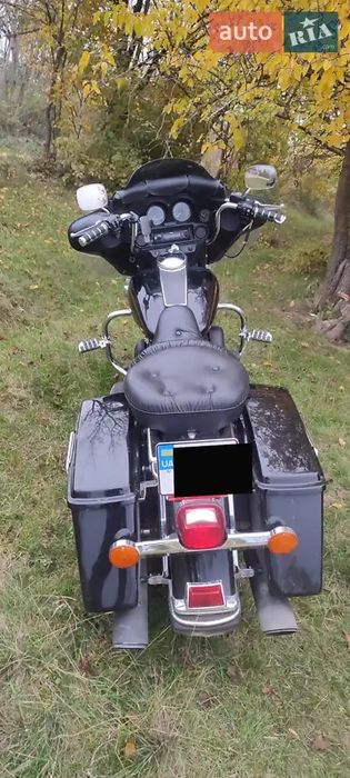 Harley-Davidson FLHTCU Ultra Classic Electra Glide FLHT 2002
Источник: