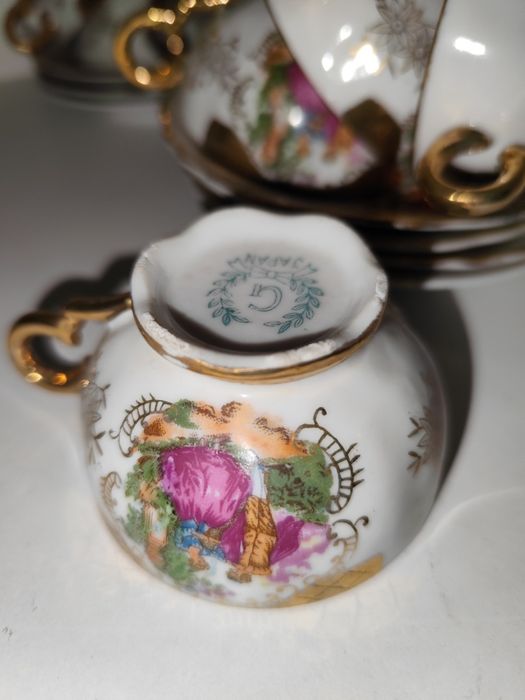 Várias peças de decoração, cristal, louça VA, Sacavém etc