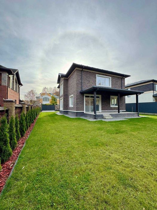 Ексклюзивний Будинок в Лісовій Частині Котеджного Містечка с.Стоянка