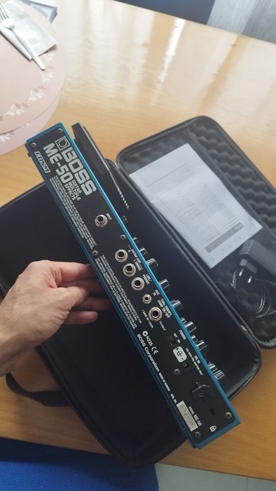 Pedaleira boss ME-50