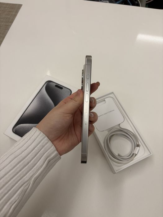 iPhone 15 Pro White Titanium