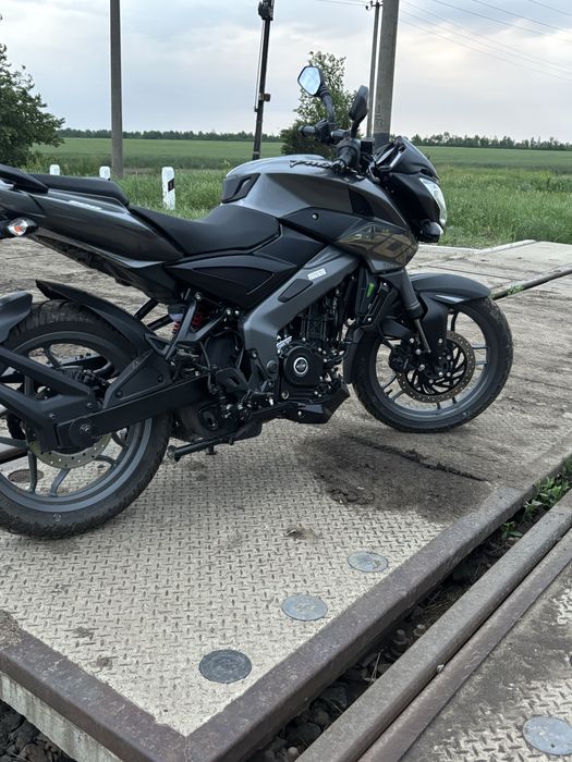 Bajaj pilsar ns200
