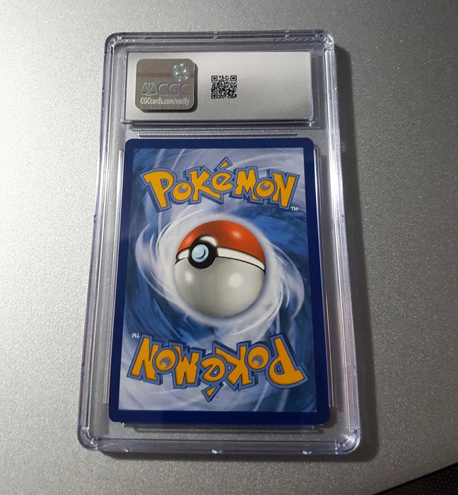 Scizor V Holo - CGC 8 - Pokémon 2020