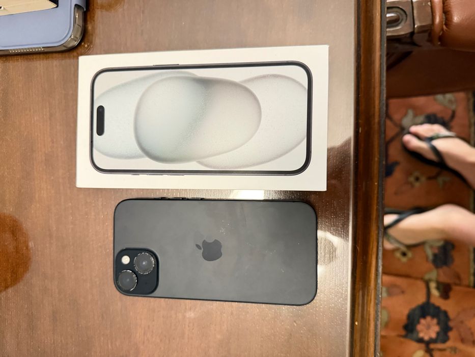 IPhone 15 128 GB com caixa 83% de capacidade máxima
