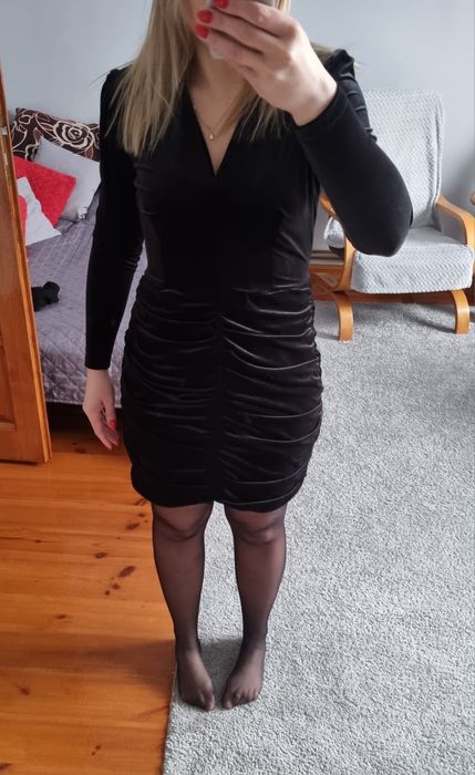 Sukienka welurowa mohito