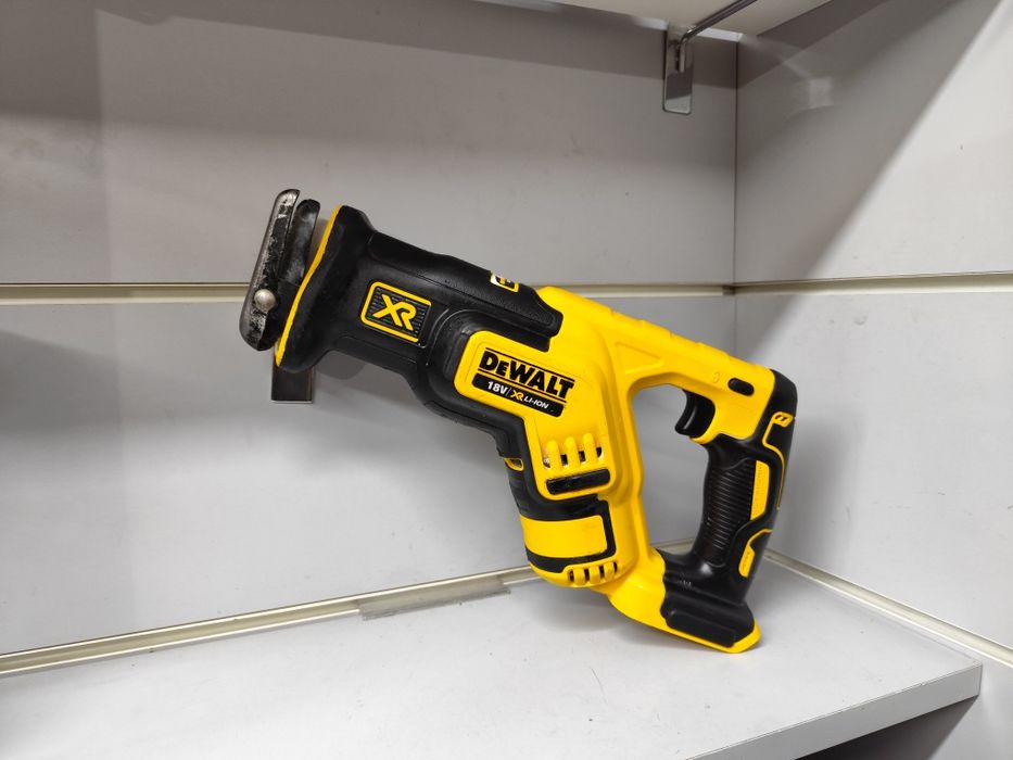 DeWal DCS 367 безщіткова акумуляторна шабельна пилка Деволт оригінал