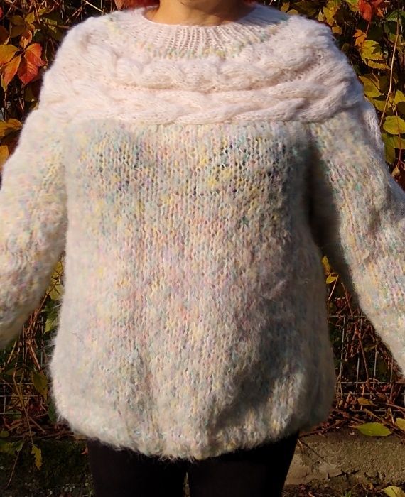 Sweter ręcznie dziergany