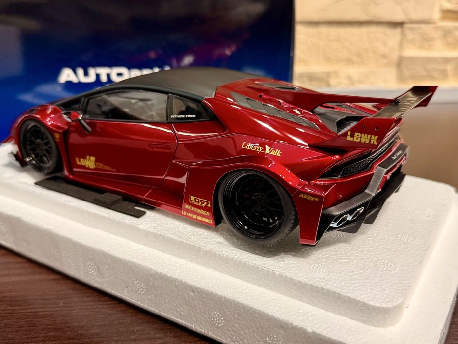 Model Lamborghini Huracan GT LB-SILHOUETTE WORKS 1:18 AUTOart