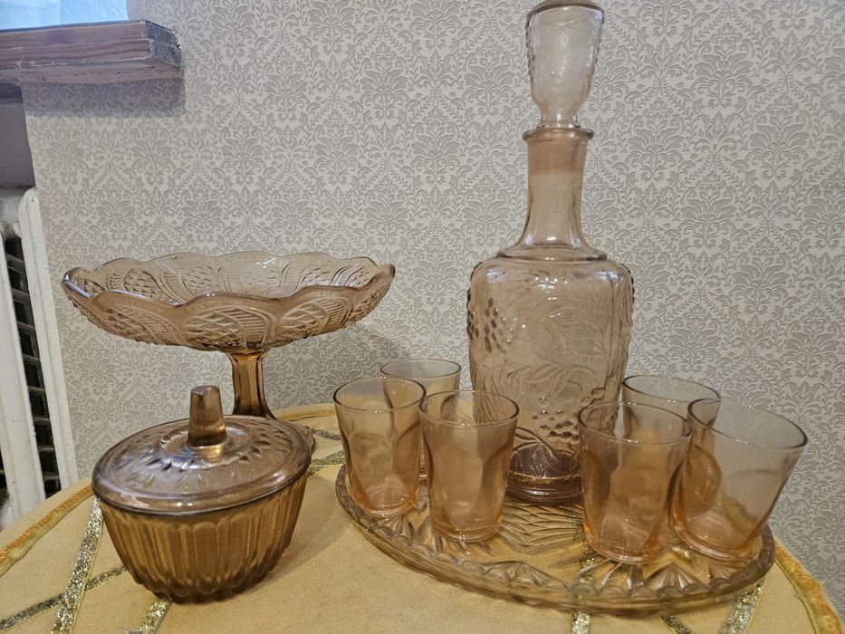 Рюмки графини посуд цветное карамельное стекло, СССР.