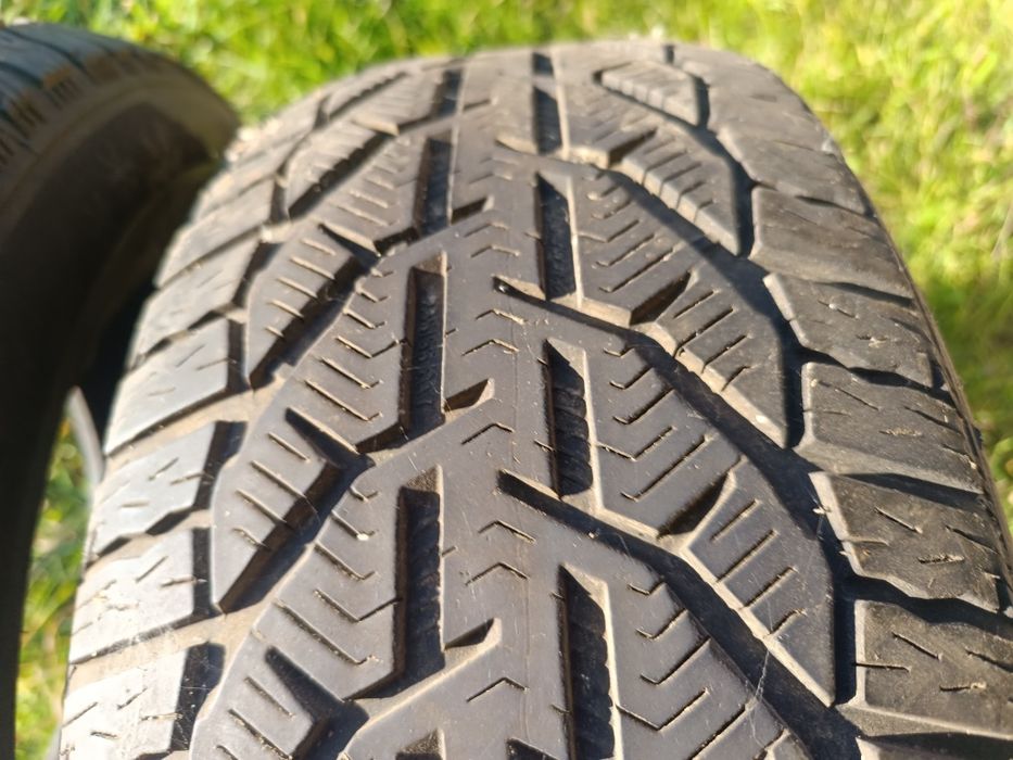 Opony zimowe 235/55 r17 Tigar